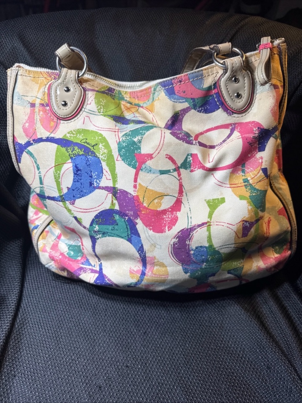 Coach Poppy Stamped C Hallie Tote handbag. Multicolor - Picture 3 of 17
